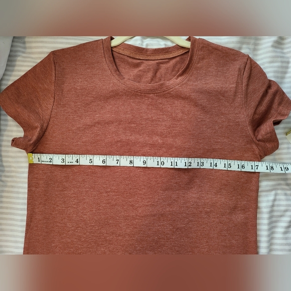 Rust Short sleeve Tee. Size S. New in Package without Tag! - Picture 6 of 8
